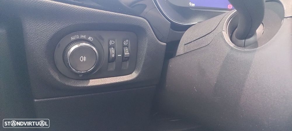 Opel Corsa 1.2 T GS - 11