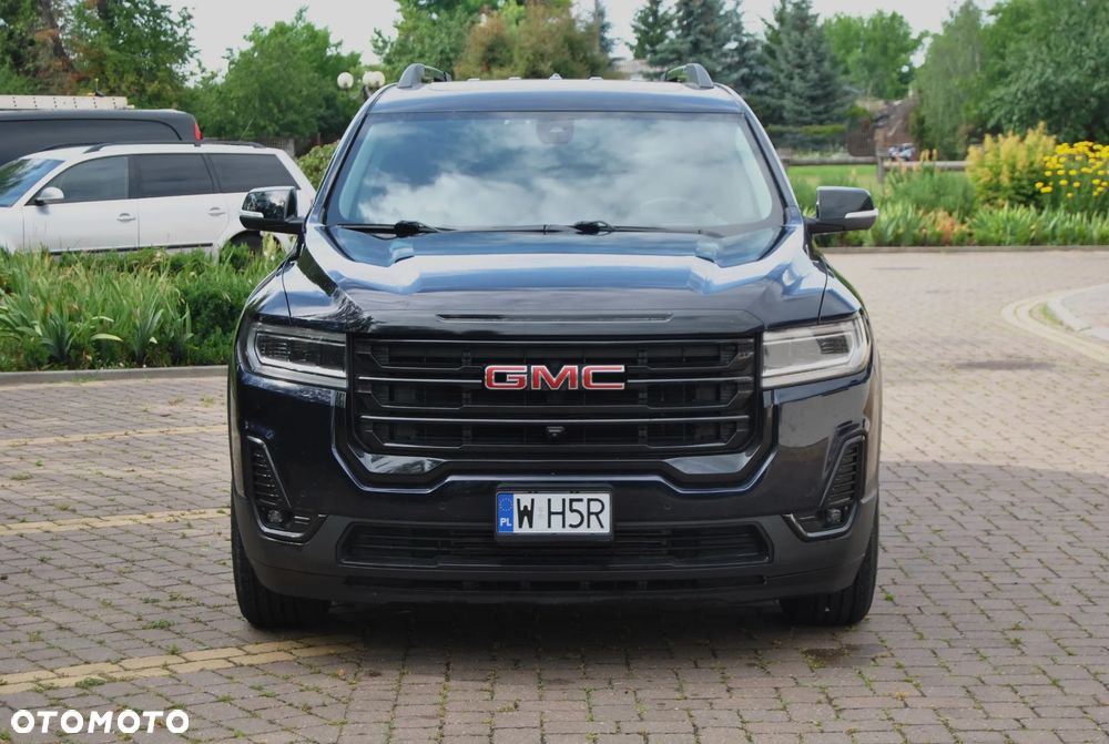 GMC Acadia - 22