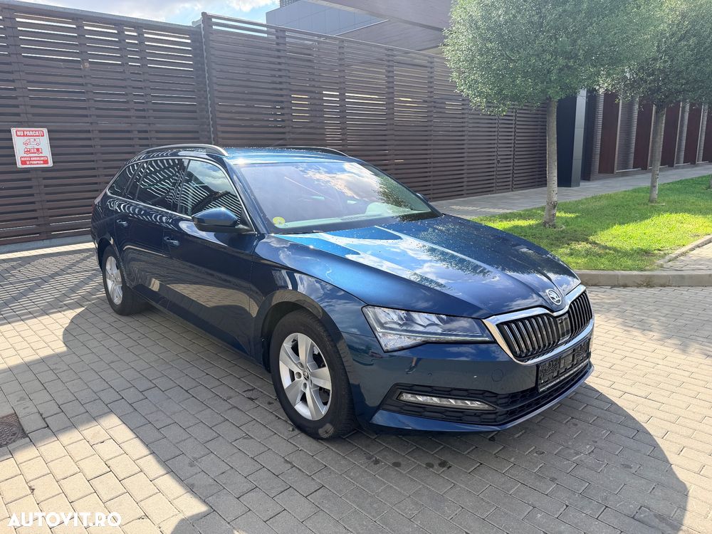 Skoda Superb 2.0 TDI DSG Ambition - 2