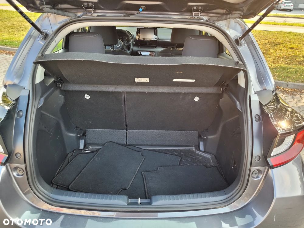 Toyota Yaris - 13