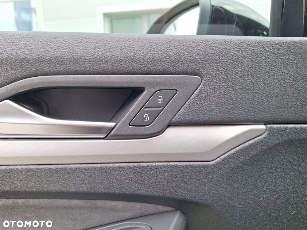 Volkswagen Golf 1.5 TSI Life Plus - 16