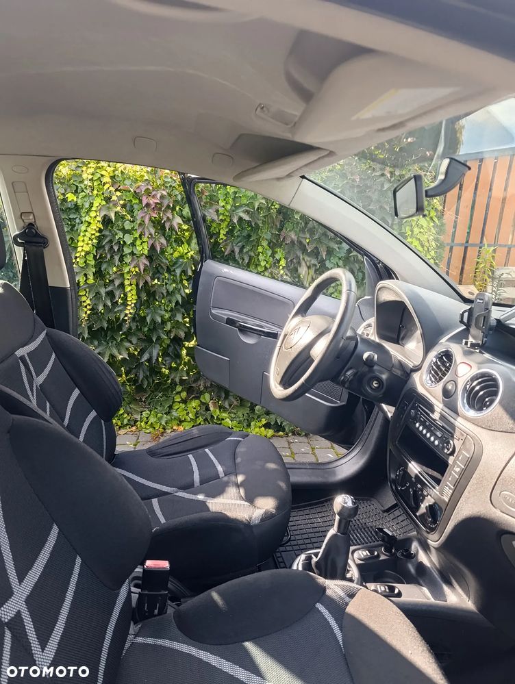 Citroen C2 2008 photo 4