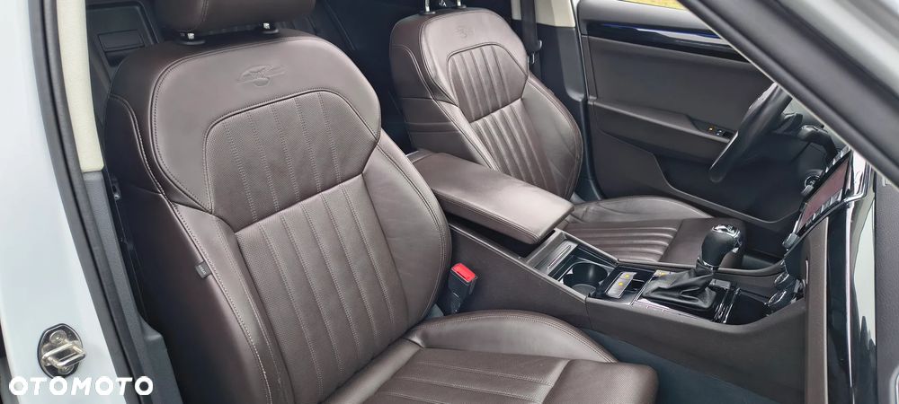 Skoda Superb 2.0 TDI DSG L&K - 16