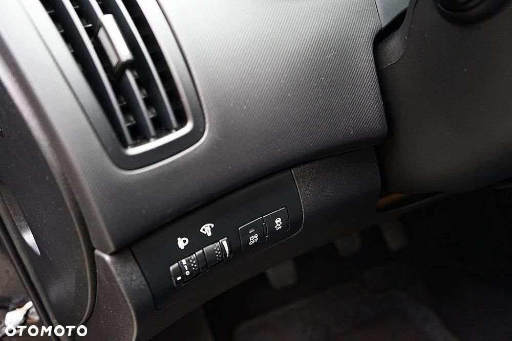 Kia Ceed 1.6 CRDi 90 ISG Spirit - 23