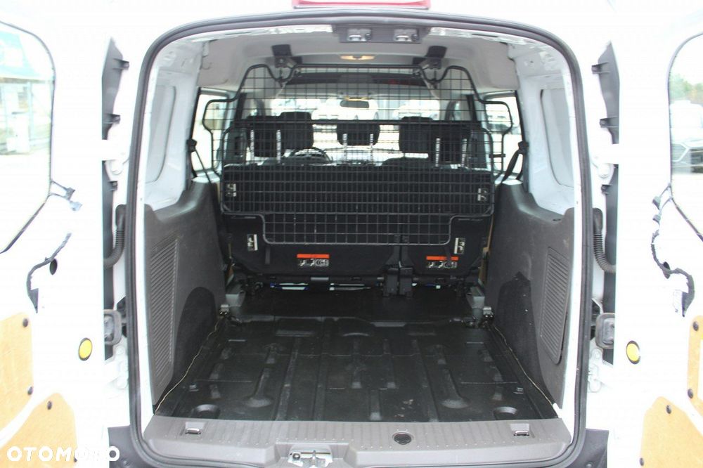 Ford Transit Connect - 13