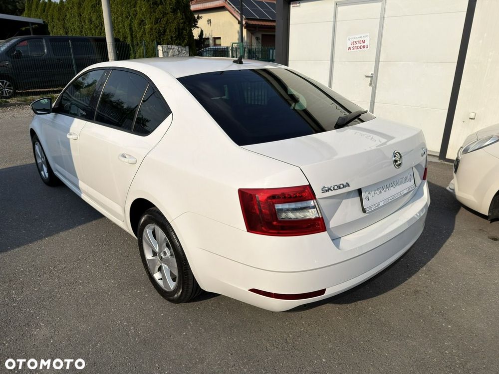 Skoda Octavia 1.6 TDI Active - 4