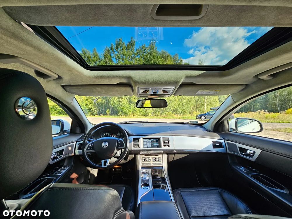 Jaguar XF 3.0 V6 D S Portfolio - 21