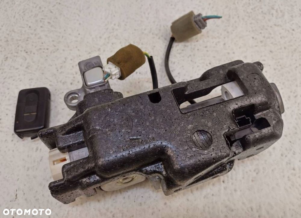 nissan pathfinder r51 lift 2.5 dci stacyjka z kluczykiem pilotem automat - 4