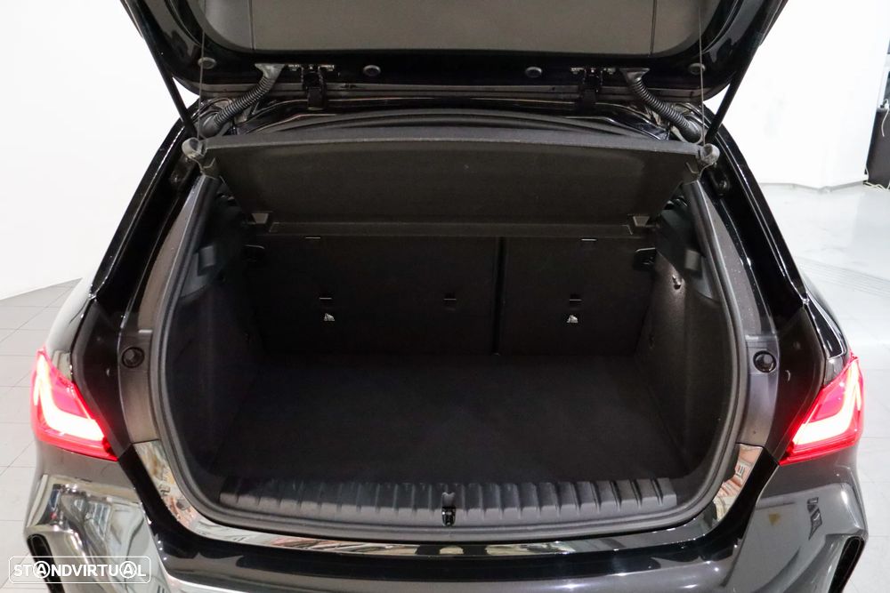 BMW 116 d Pack Desportivo M Auto - 36