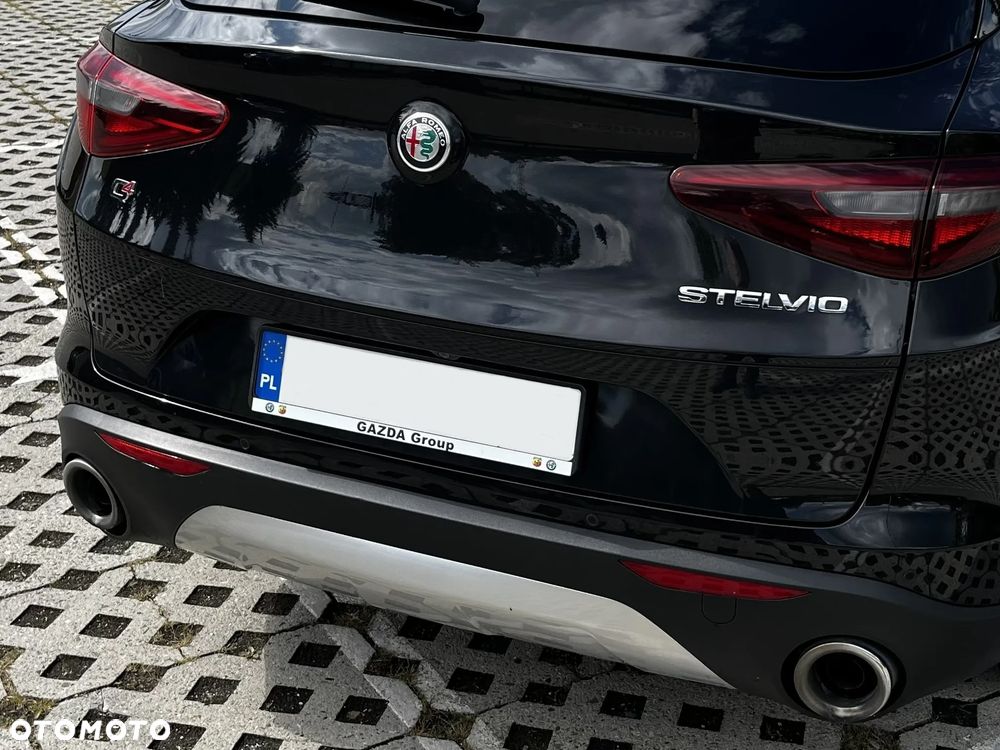 Alfa Romeo Stelvio 2.0 Turbo Executive Q4 - 5
