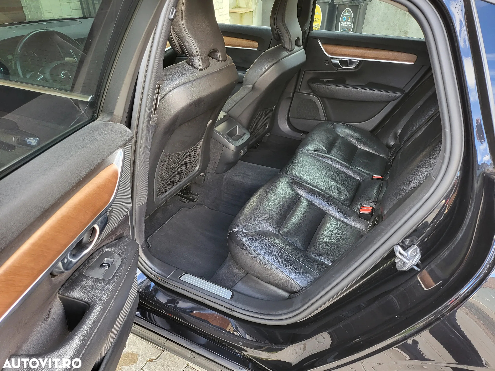 Volvo S90 D4 Geartronic Momentum Pro - 11