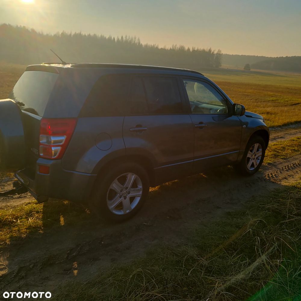 Suzuki Grand Vitara 1.9 DDiS - 2