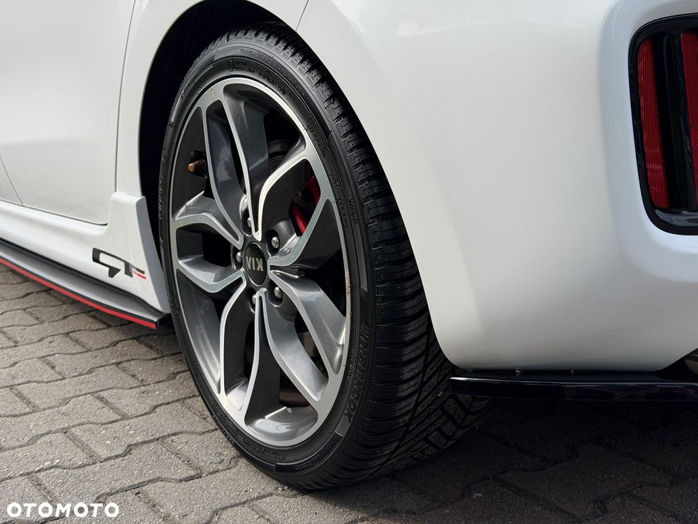 Kia Ceed 1.6 T-GDI GT XL - 12