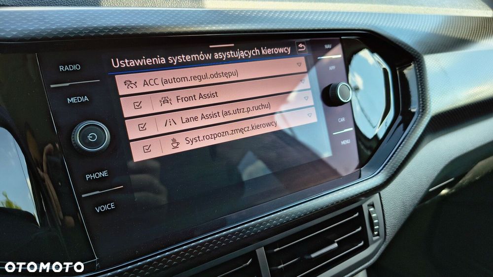 Volkswagen T-Cross - 29