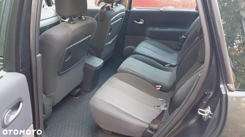 Renault Scenic 1.6 16V Authentique - 10