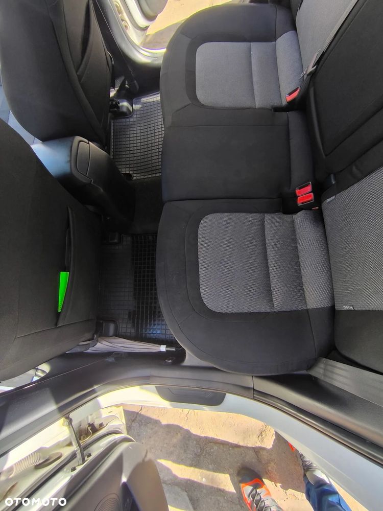 Kia Ceed 1.6 GDI L Business Line - 27