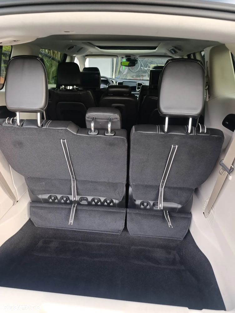 Chrysler Pacifica - 34