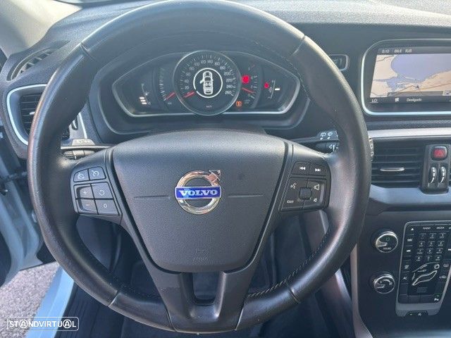 Volvo V40 D2 - 18