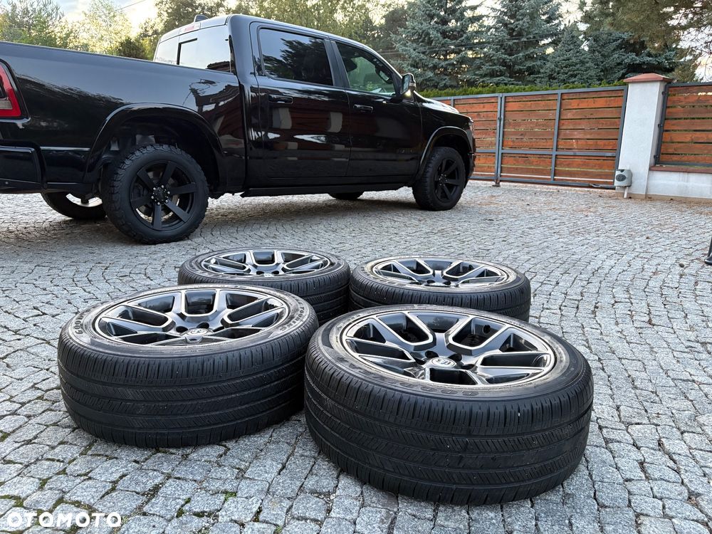 Dodge RAM 1500 5.7 4x4 - 40