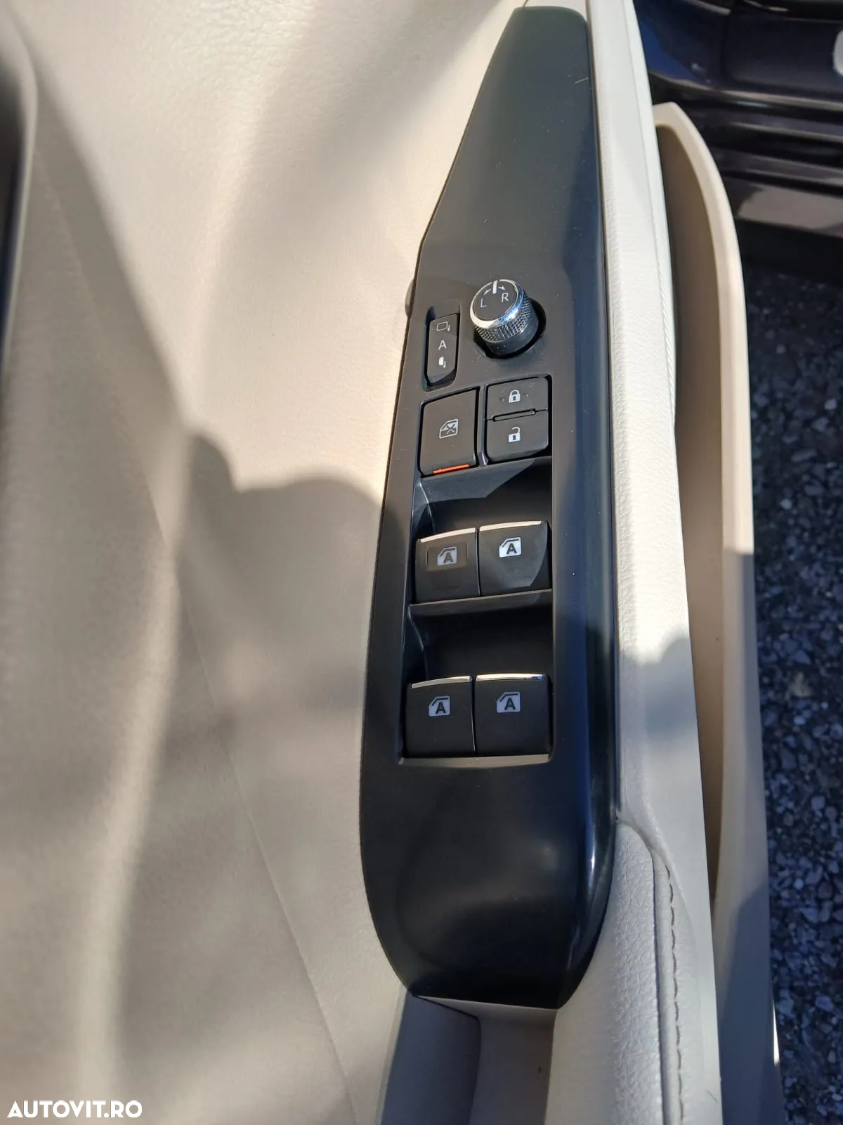 Toyota Camry 2.5 Hybrid Dynamic - 10