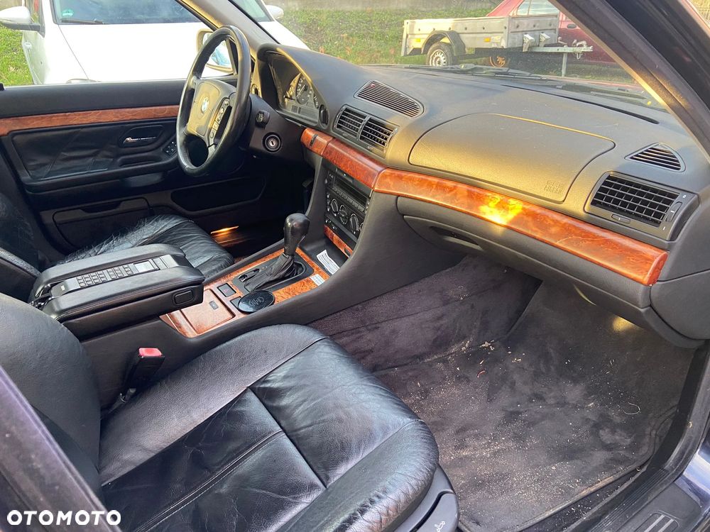 BMW Seria 7 728i L - 19