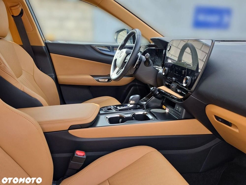 Lexus NX 350h Prestige AWD - 25