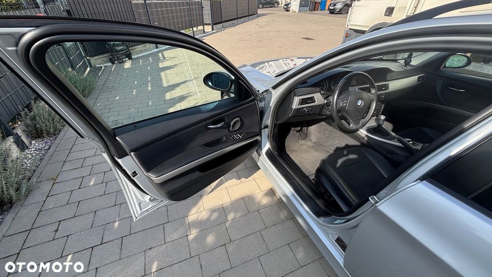 BMW Seria 3 - 18