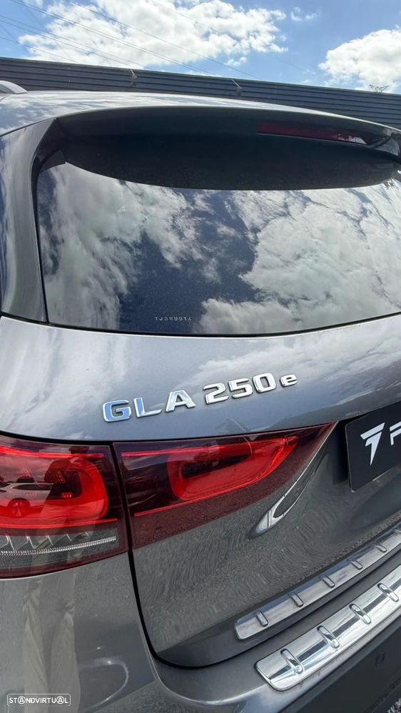 Mercedes-Benz GLA 250 e 8G-DCT AMG Line - 11