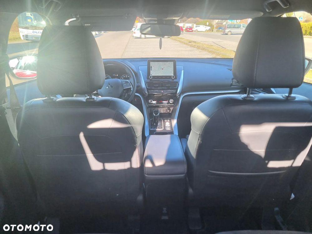 Mitsubishi Eclipse Cross - 16