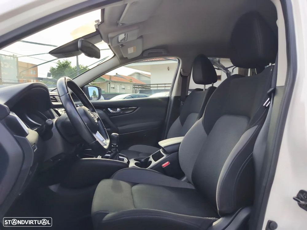 Nissan Qashqai 1.7 dCi Tekna+ 4x4-i - 17