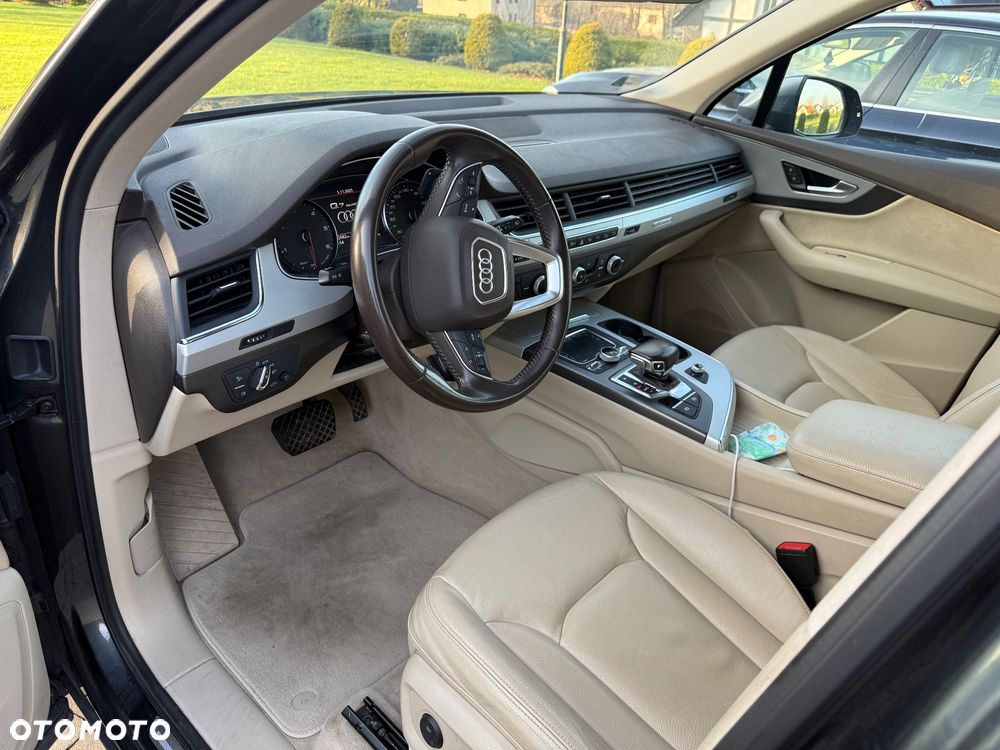 Audi Q7 - 6