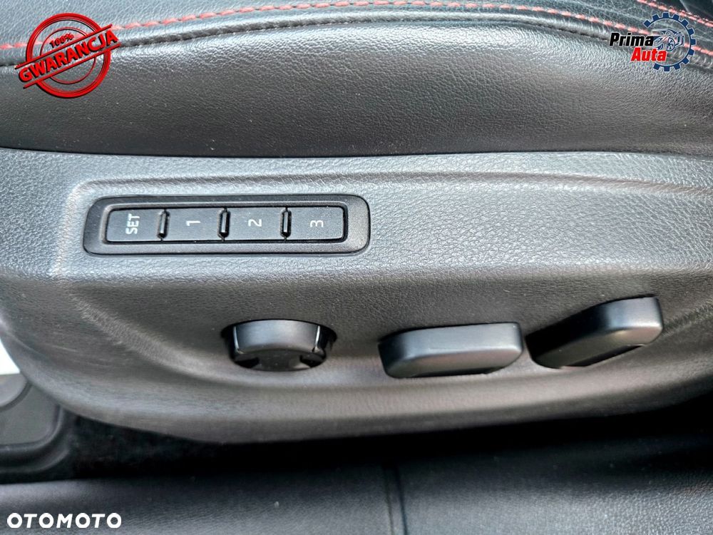 Skoda Octavia 2.0 TDI RS Challenge DSG - 17