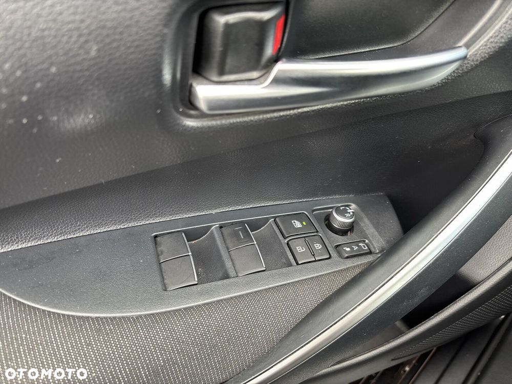 Toyota Corolla 1.8 Hybrid Comfort - 16