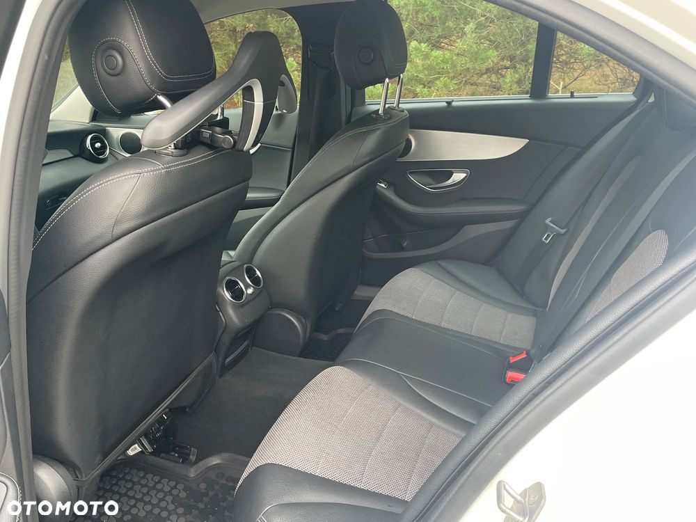 Mercedes-Benz Klasa C 200 4-Matic 7G-TRONIC - 5