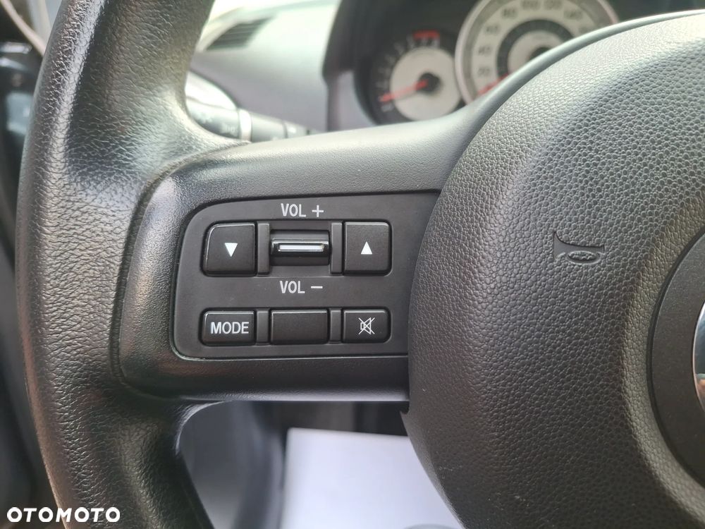 Mazda 2 - 23
