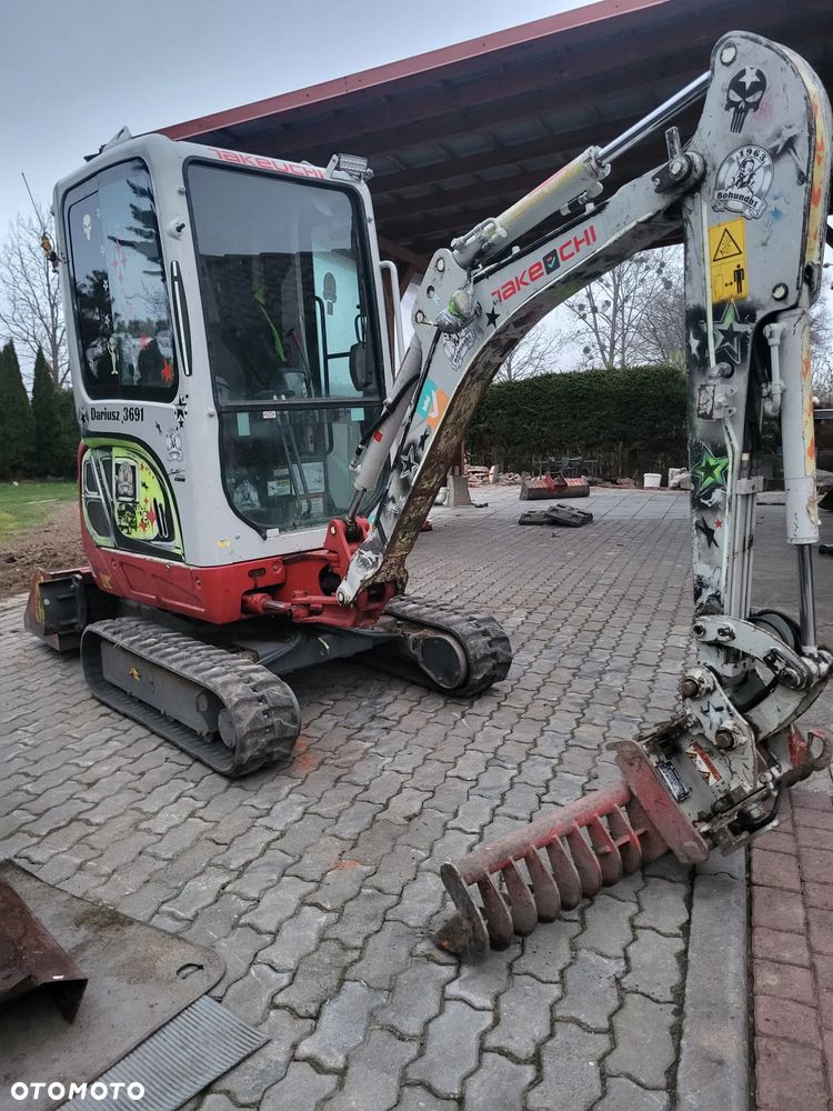 Takeuchi Tb216 powertilt - 2
