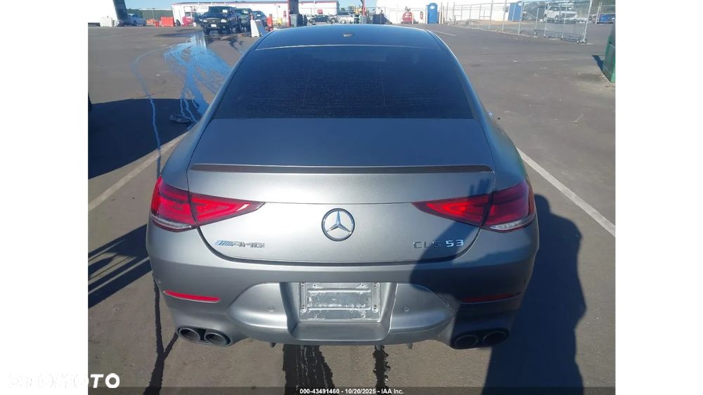 Mercedes-Benz CLS - 6