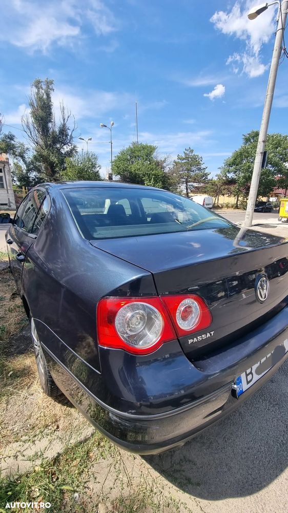 Volkswagen Passat Variant 1.6 FSI Comfortline - 11