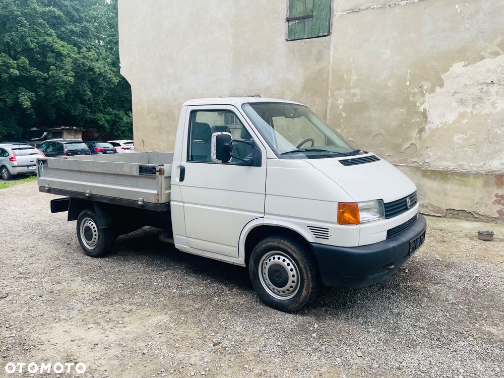 Volkswagen Transporter - 1