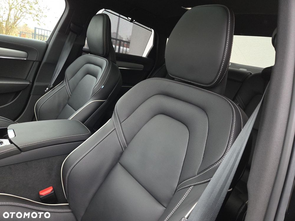 Volvo S90 T8 AWD Plug-In Hybrid Ultimate Dark - 22