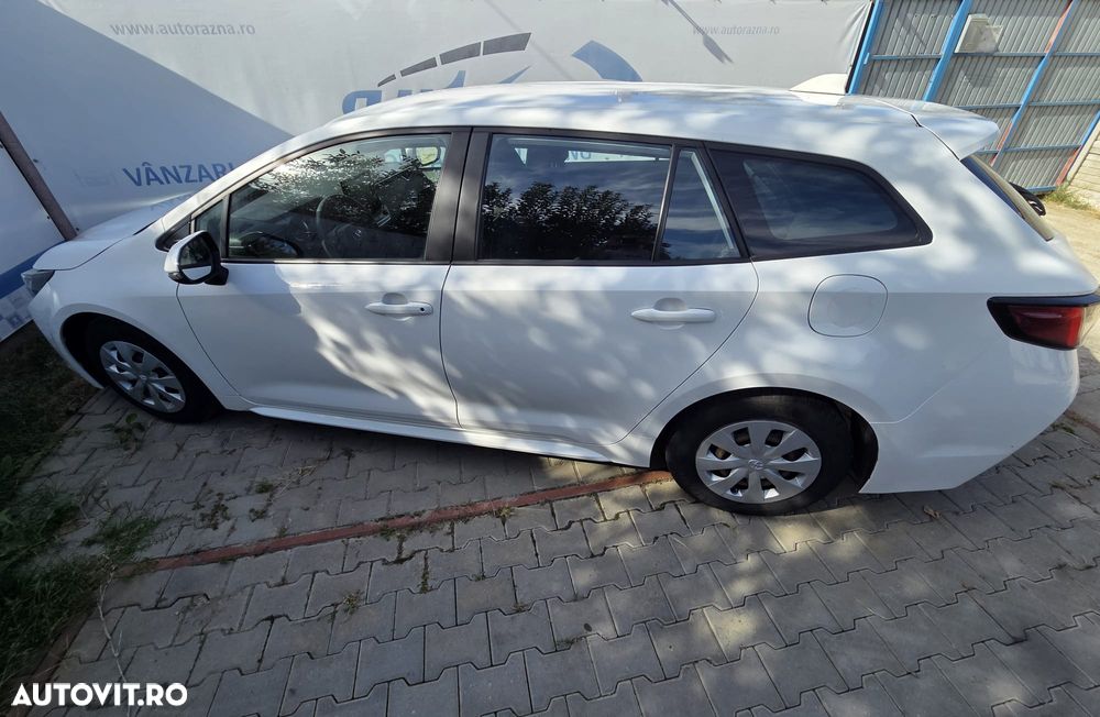 Toyota Corolla 1.8 HSD Dynamic - 12