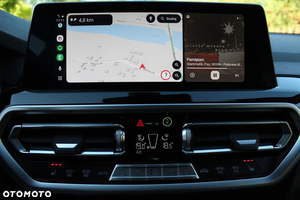 BMW X3 xDrive20i - 33