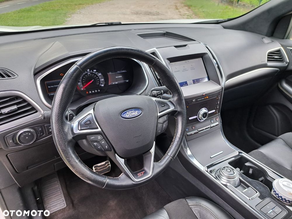 Ford Edge - 19