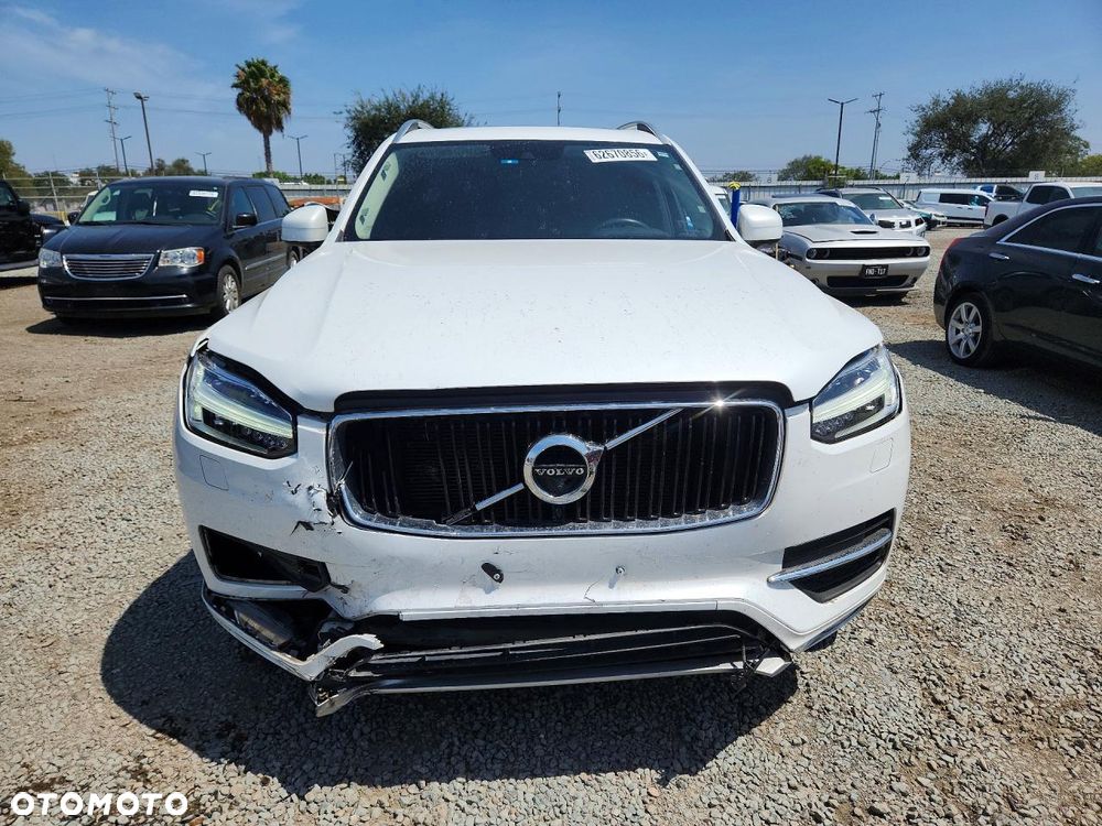 Volvo XC 90 - 5