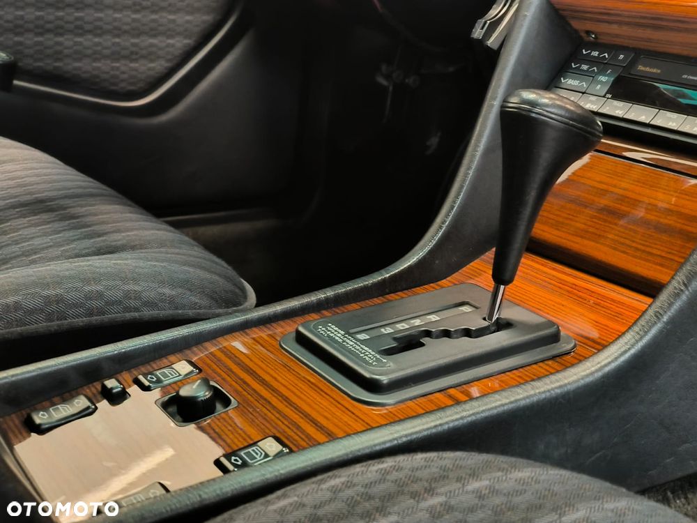 Mercedes-Benz W124 (1984-1993) - 20