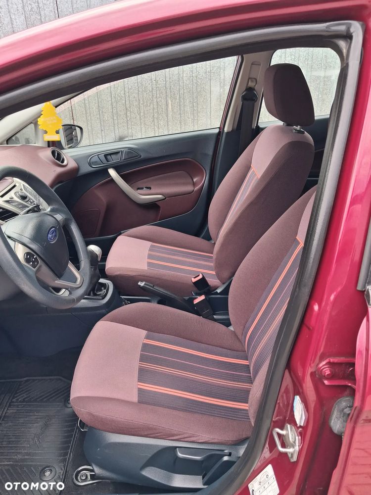 Ford Fiesta - 21