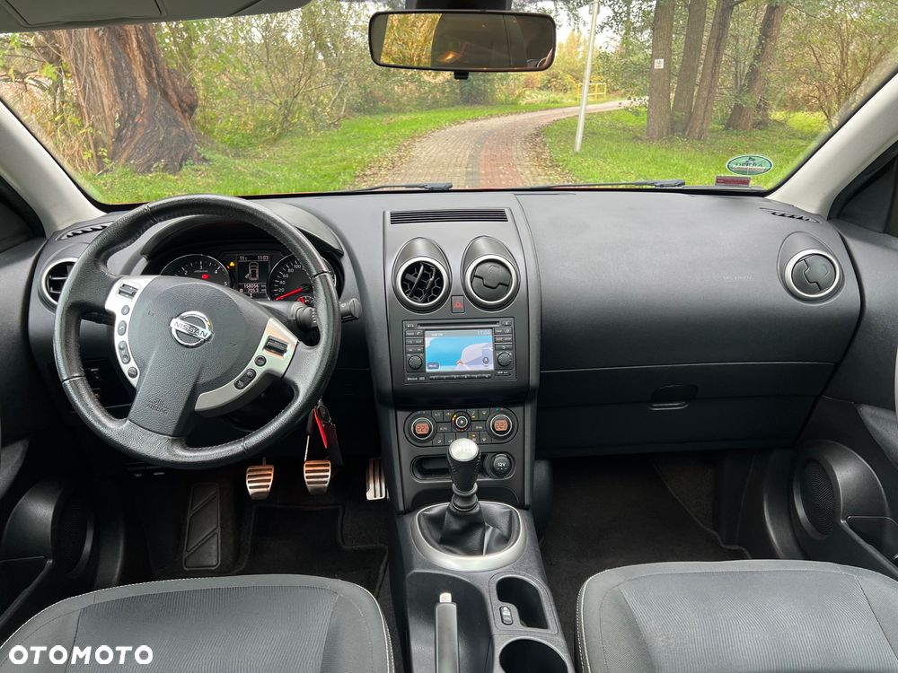 Nissan Qashqai 2.0 dCi DPF I-Way - 15