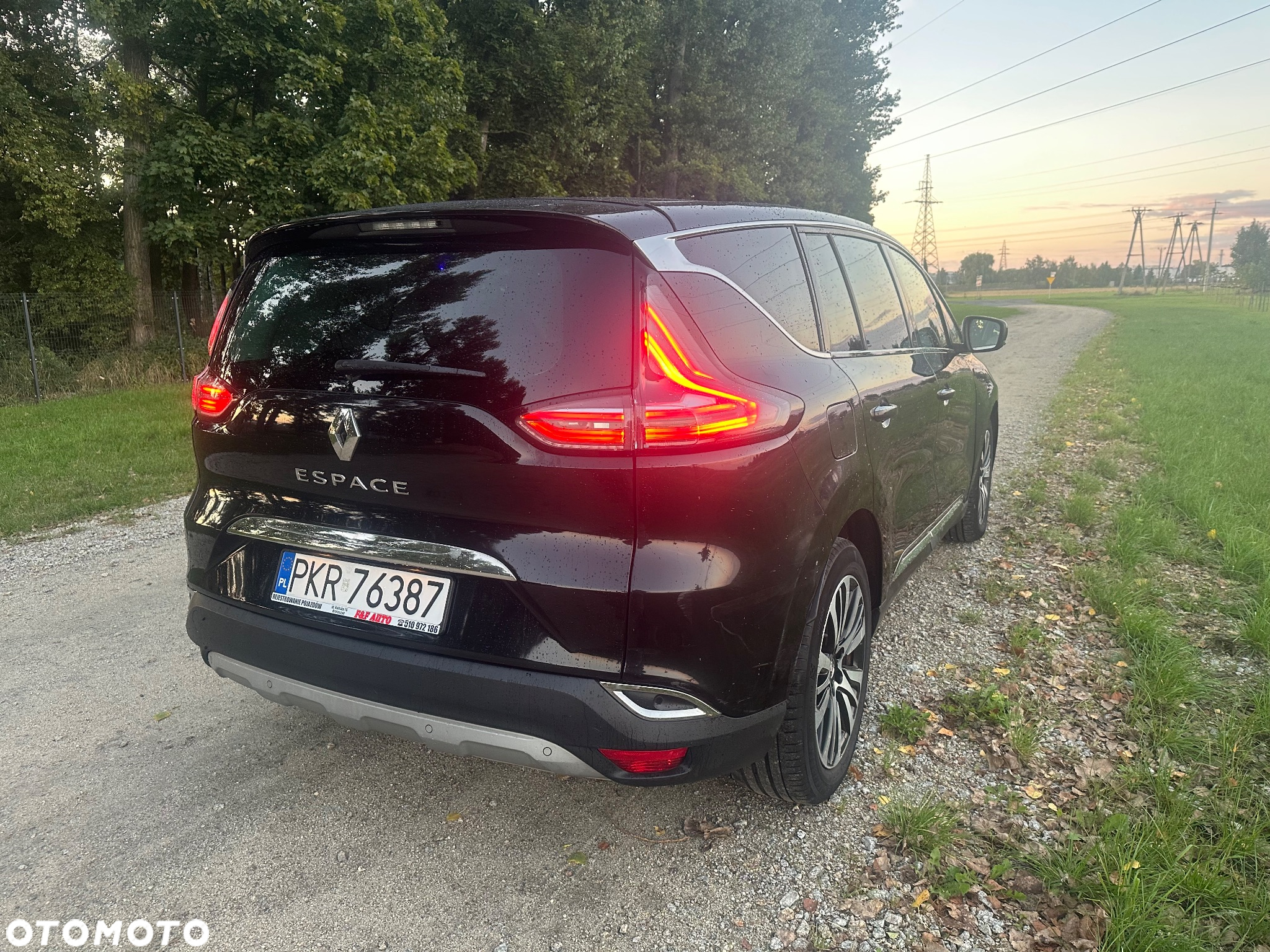 Renault Espace 1.6 dCi Energy Initiale Paris EDC 7os - 6