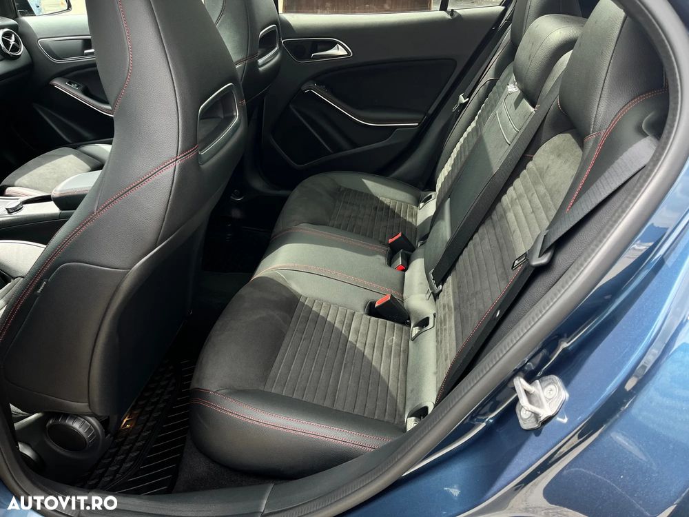 Mercedes-Benz GLA 250 4MATIC Aut. - 10