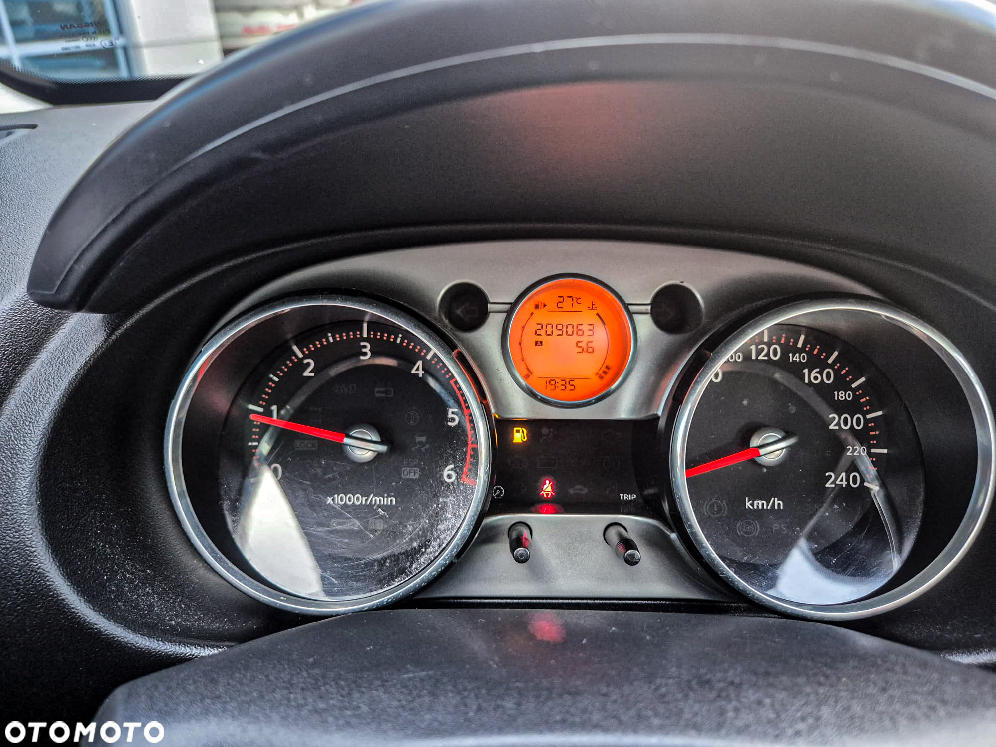 Nissan Qashqai 1.5 dCi N-CONNECTA - 31